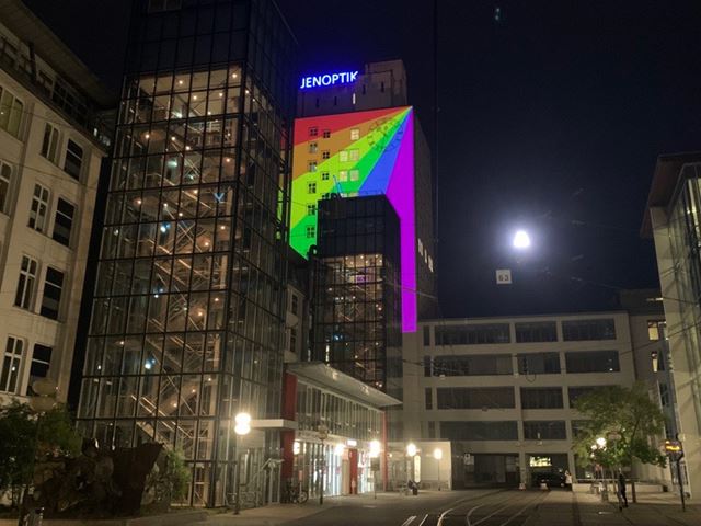 Rainbow video-mapping