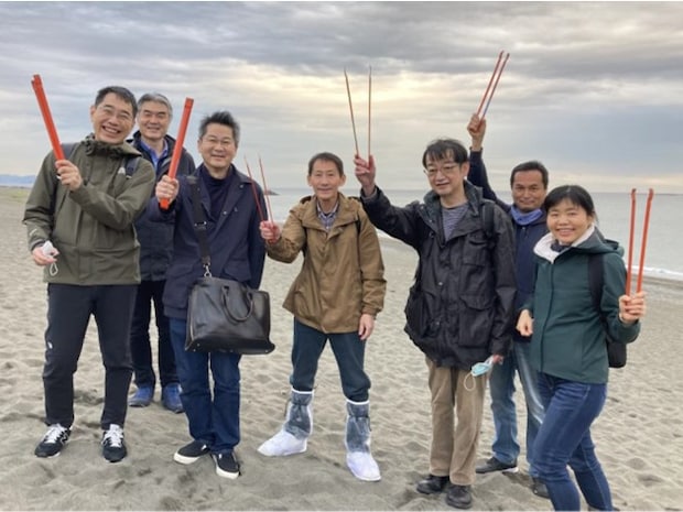 Beach clean-up Japan