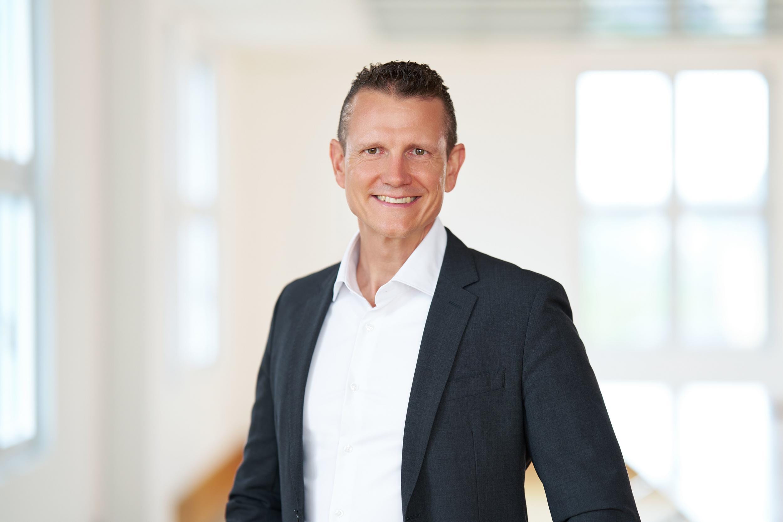 Portrait of Dr. Dominic Dorfner