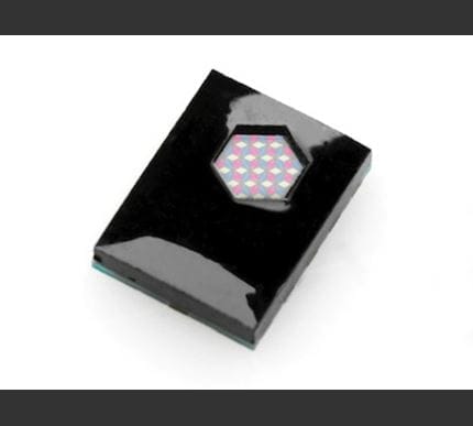 Color sensors for synchronized capture of all color ranges Color sensors for synchronized capture of all color ranges