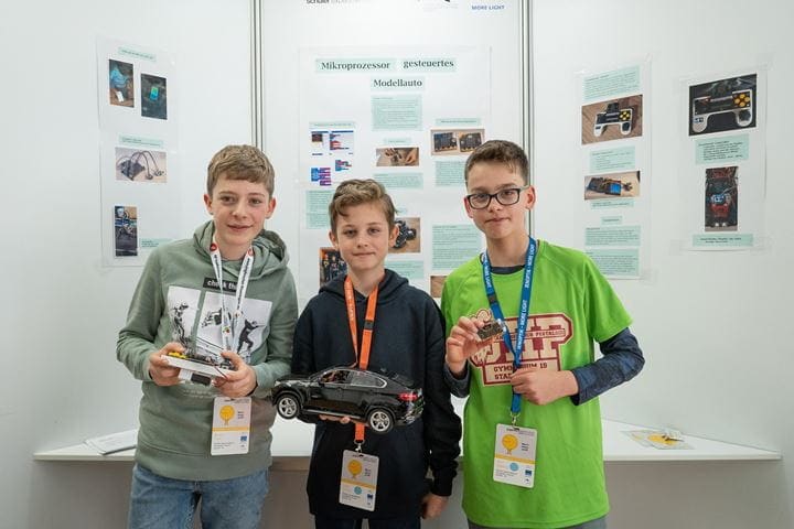 winning team of "Jugend forscht" young researchers competition Thuringia 2023