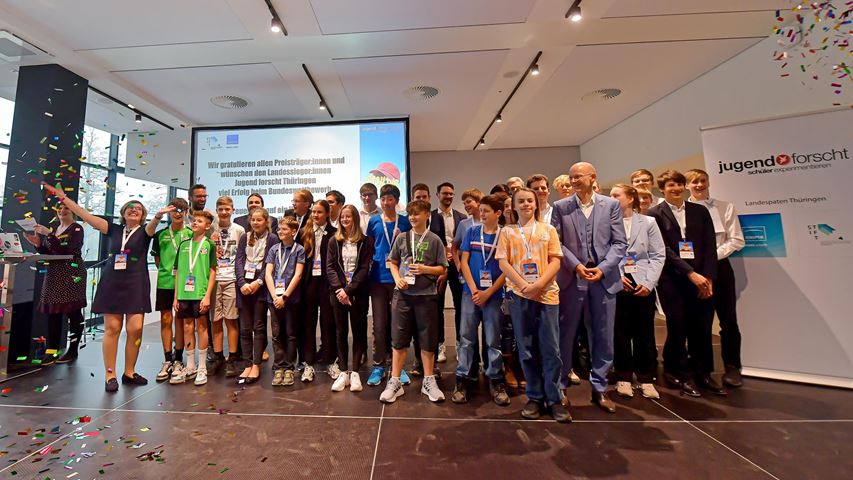 Group photo of the first-place winners in both competition categories