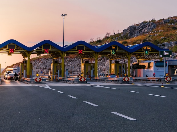 toll border crossing