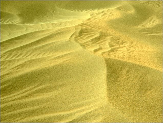 Sand dune on Mars taken with right Navcam